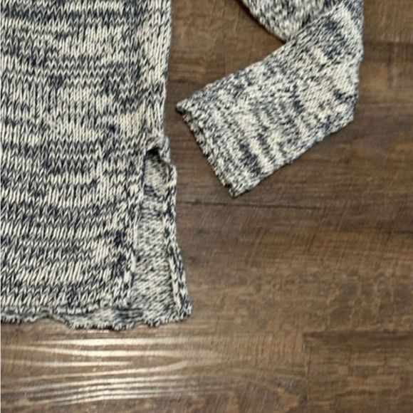 Ann Taylor Sweater Womens XS Gray Long Sleeve Round Neck Knit - Picture 5 of 5